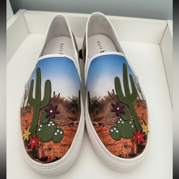 Katy Perry ‘The Beverly’ Limited Edition Slip-Ons - Picture 8 of 9
